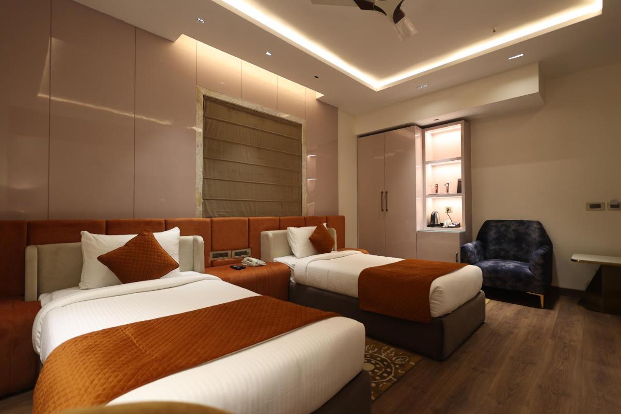 The Ramayana Hotel, Ayodhya Eksteriør bilde
