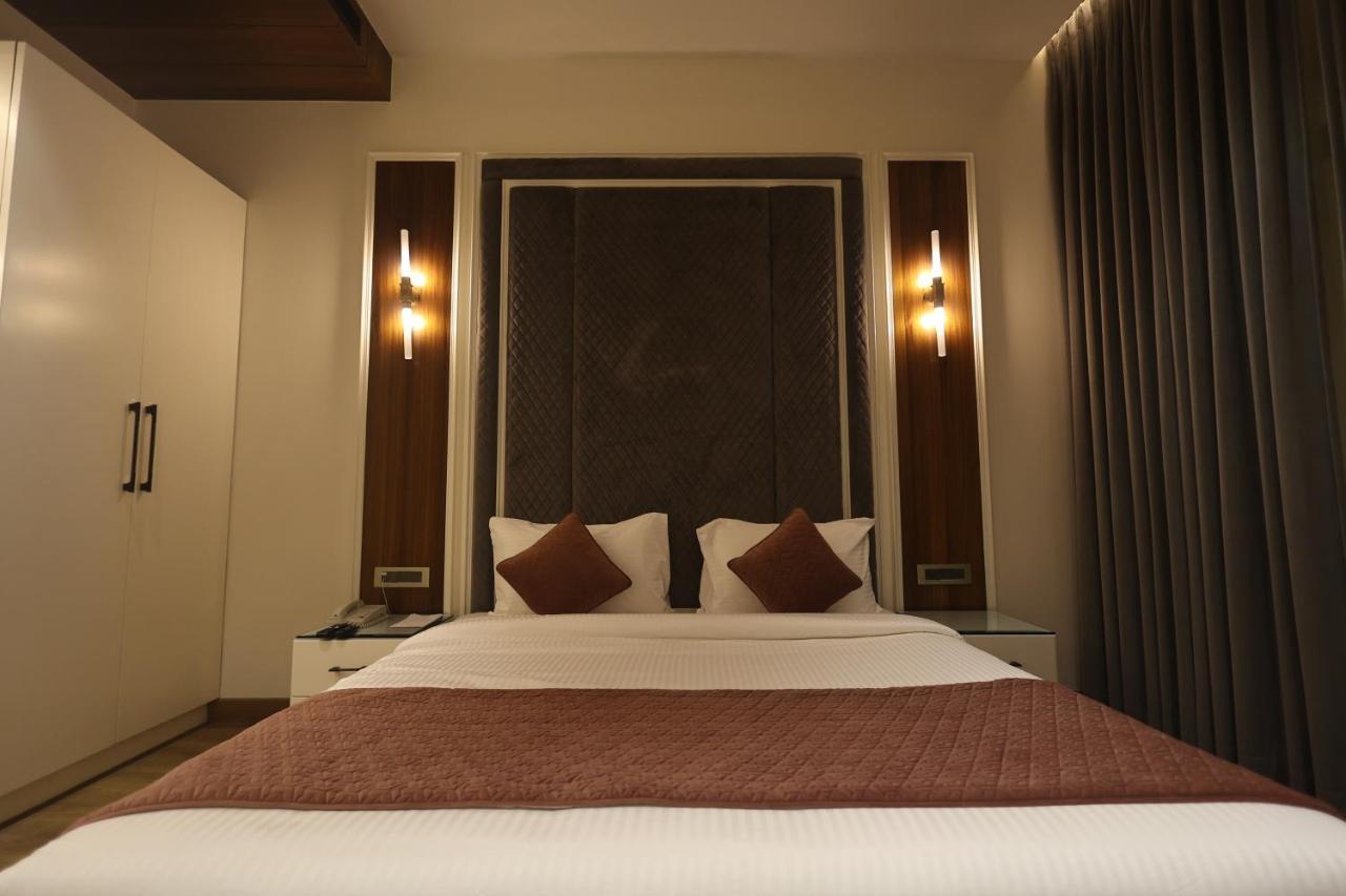 The Ramayana Hotel, Ayodhya Eksteriør bilde