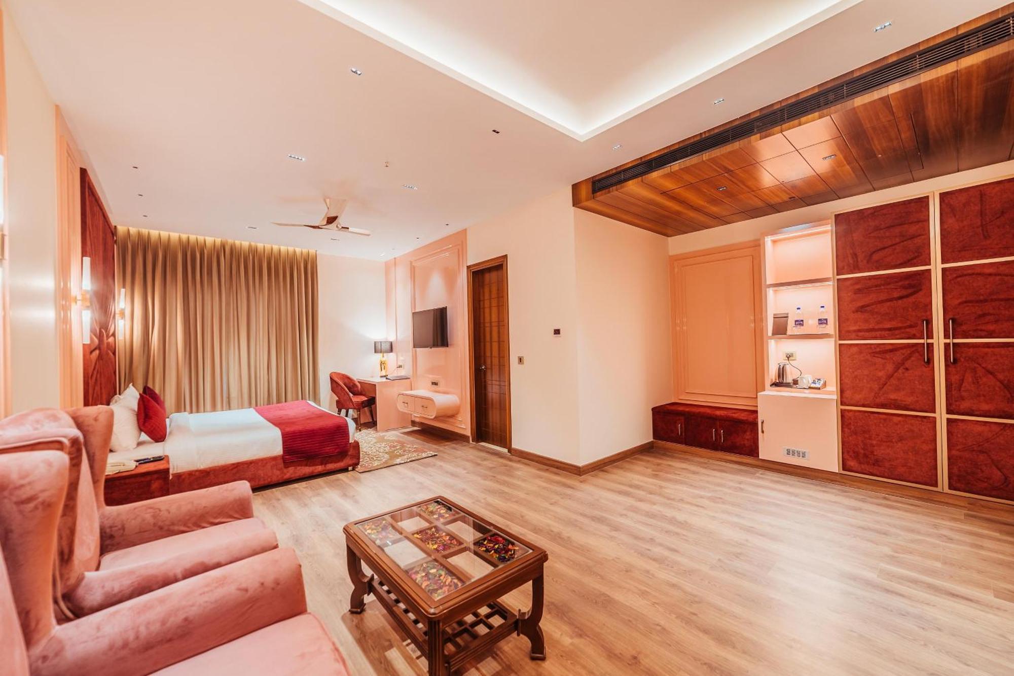The Ramayana Hotel, Ayodhya Eksteriør bilde