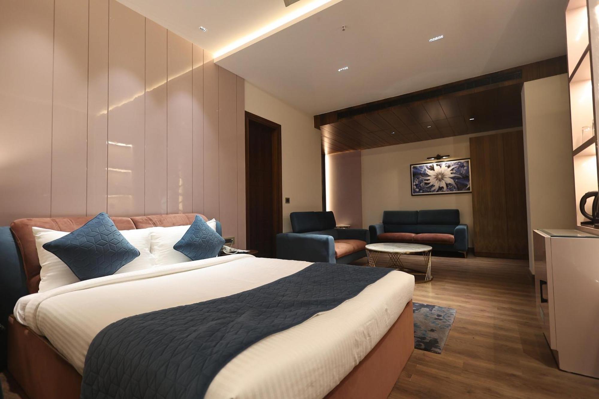 The Ramayana Hotel, Ayodhya Eksteriør bilde