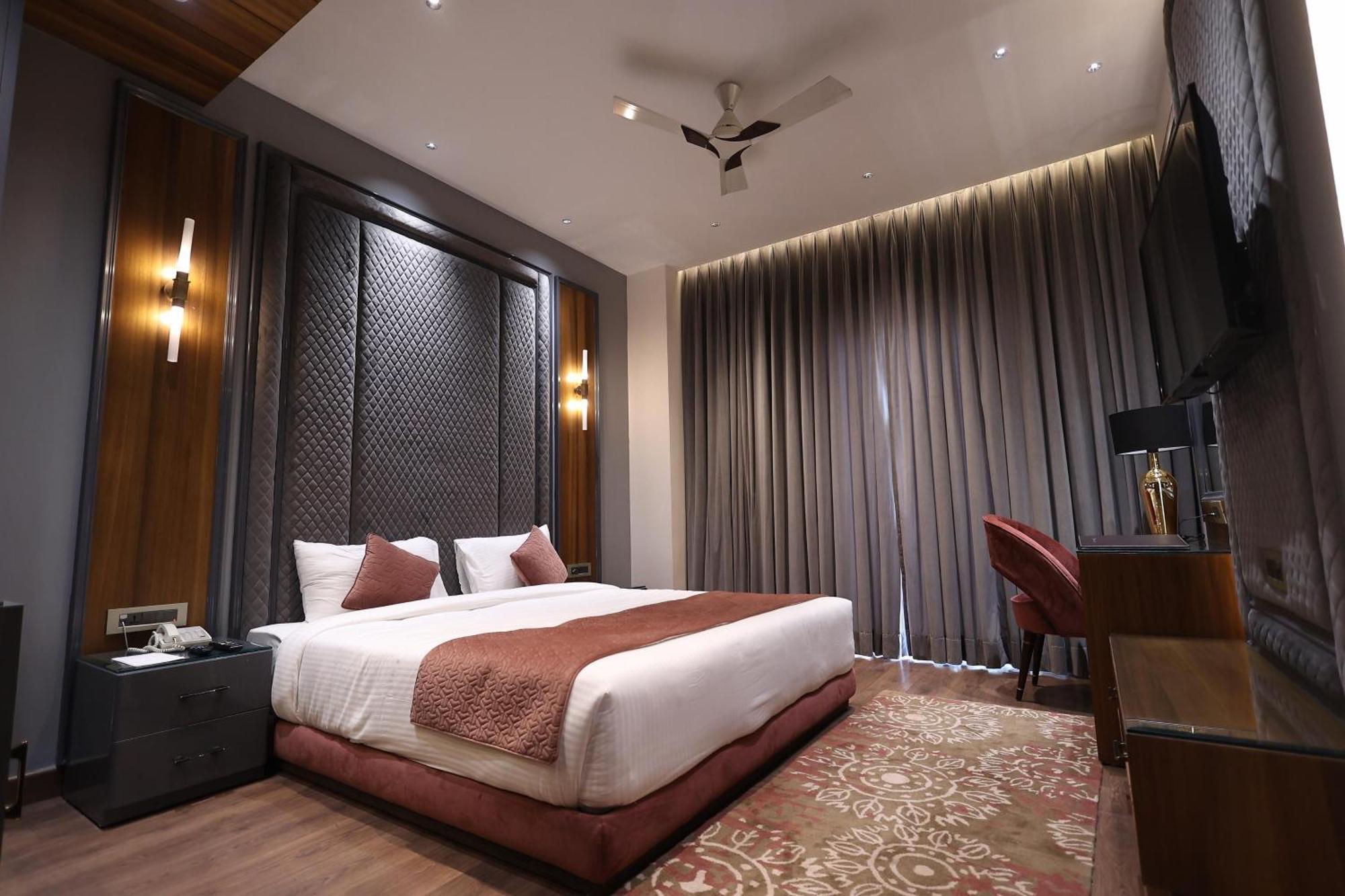 The Ramayana Hotel, Ayodhya Eksteriør bilde
